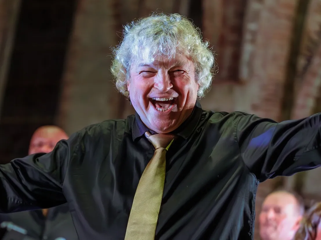 Amstel Gospel Choir dirigent enthousiast